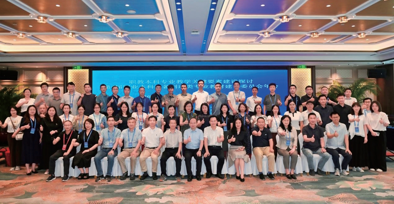 图7_第2页_《信息与出版要闻》第1419期.jpg 图7_第2页_《信息与出版要闻》第1419期.jpg